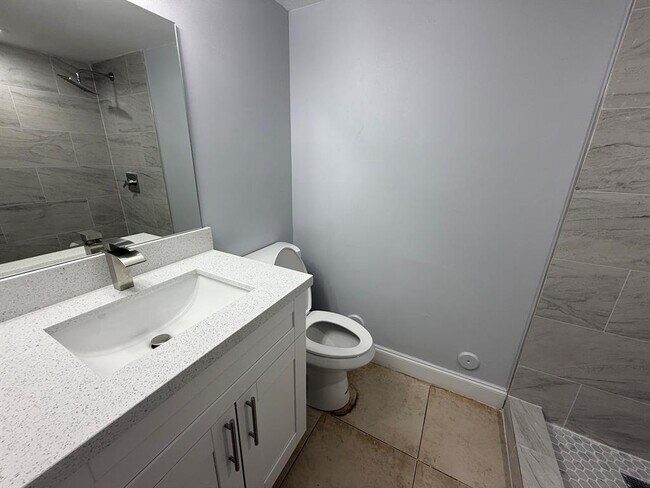 Foto del edificio - 5760 Rock Island Rd