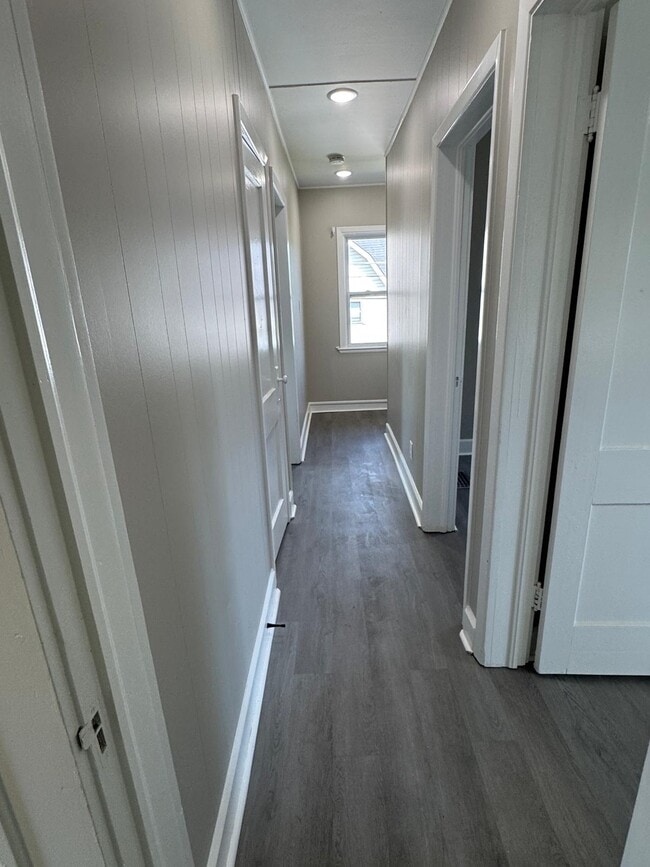 Foto del edificio - 445 W 25th St