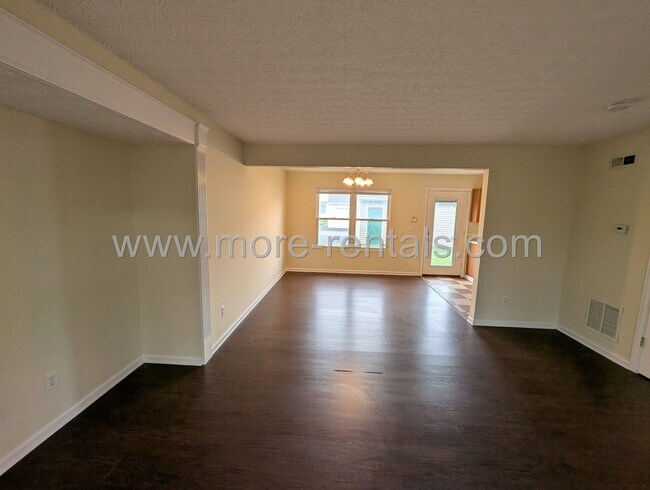 Building Photo - Village at Williams Creek Home