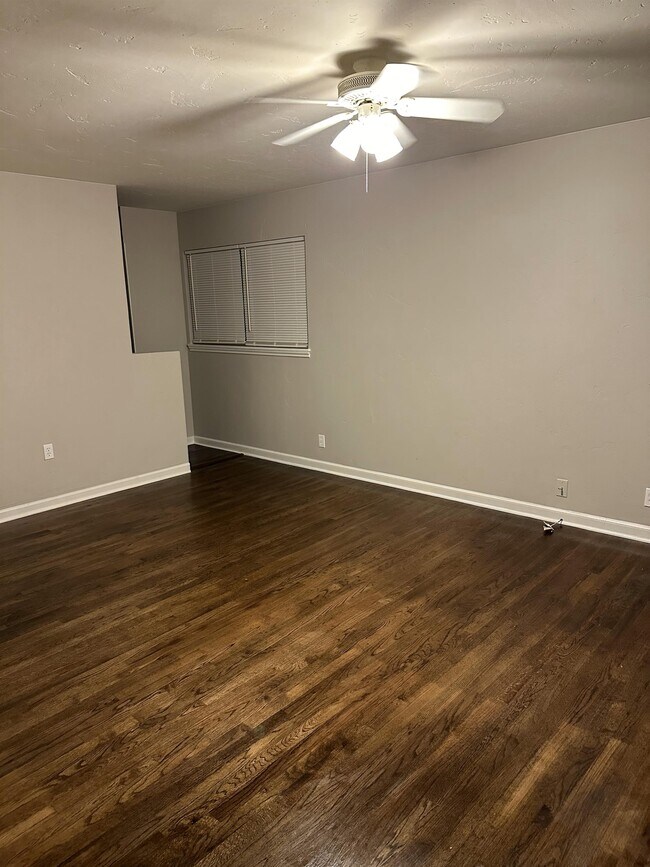 Building Photo - 2025 Emporia St