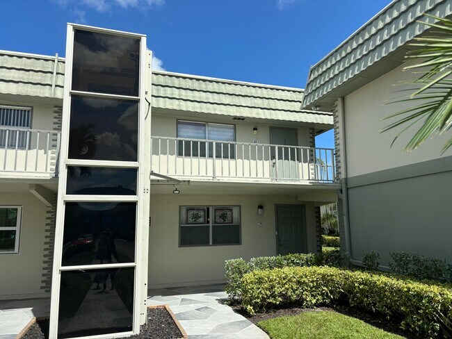Foto del edificio - 614 Monaco Blvd