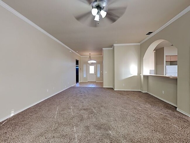 Foto del edificio - *No Applications Fee