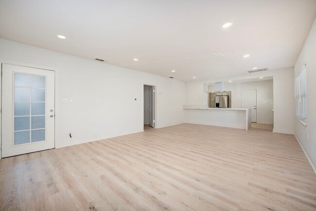Building Photo - 2608 41st St
