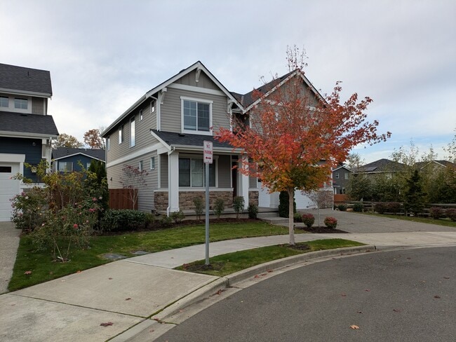 Building Photo - 27333 15th Ct S