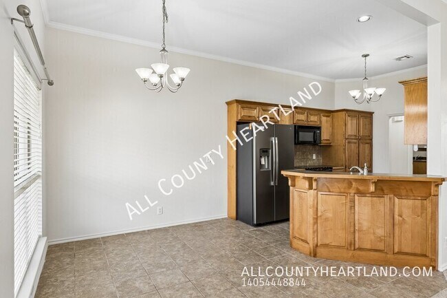 Foto del edificio - 17025 Canyonwood Ln