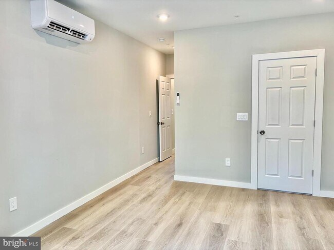 Foto del edificio - 5356 Cedar Ave