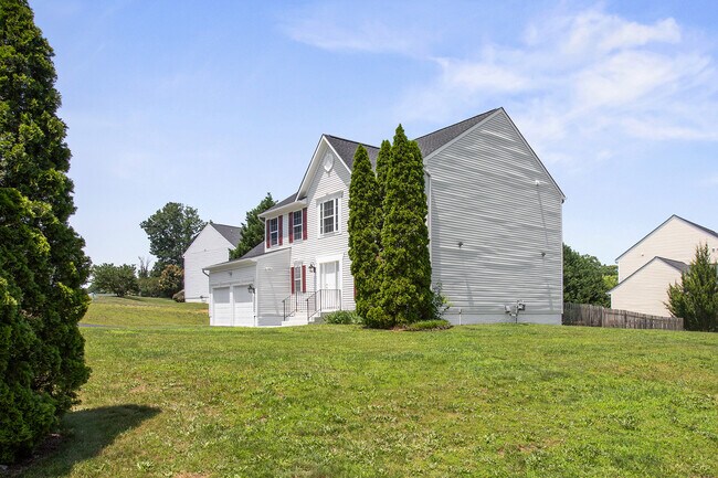 Foto del edificio - 4001 Mossy Bank Ln