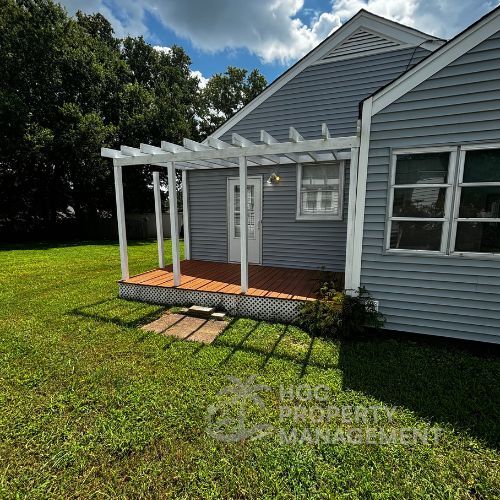 Building Photo - 707 Magnolia Dr