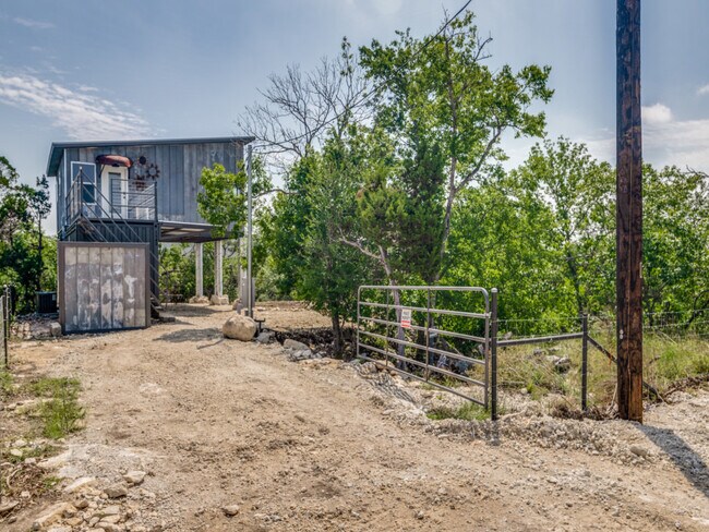 Building Photo - 1143 Brook Valley Dr