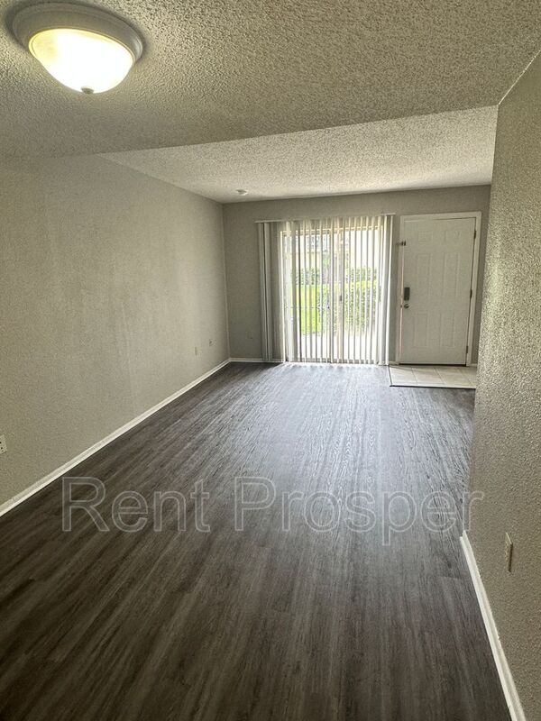 Building Photo - 4155 S Semoran Blvd