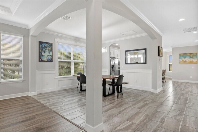 Building Photo - 5954 Anise Dr