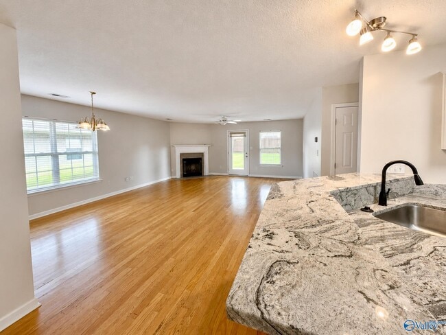 Building Photo - 115 Bremerton Dr SW