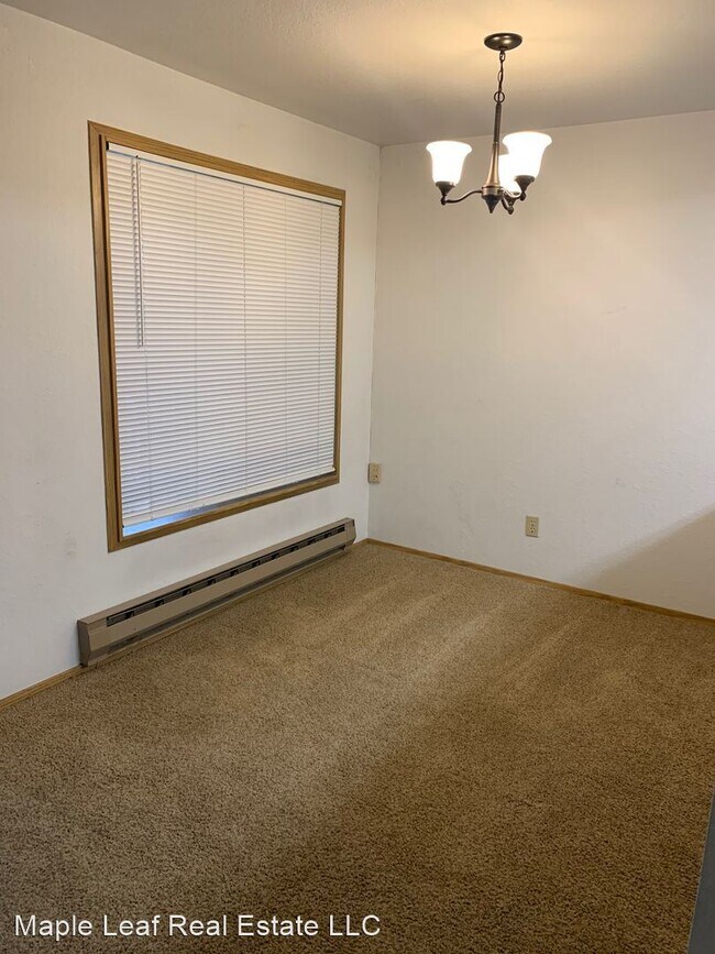 Building Photo - 2 br, 1 bath House - 17509 118th Avenue SE C1