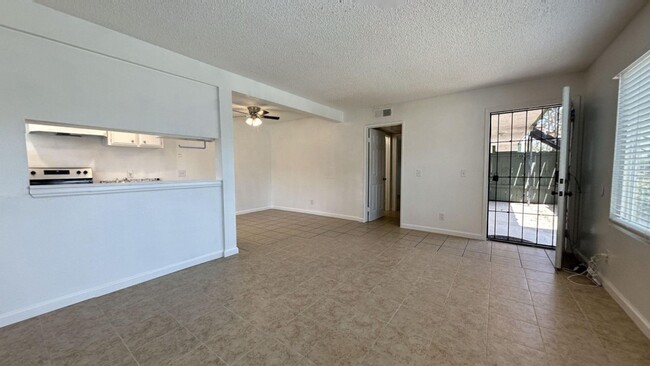 Building Photo - PRICE REDUCTION!! Cozy 1 Bedroom, 1 Bathro...