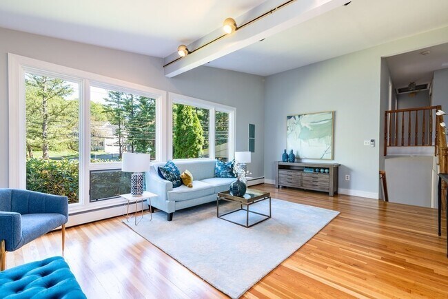Foto del edificio - 4 Blueberry Ln