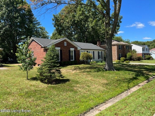Building Photo - 808 Moser Rd