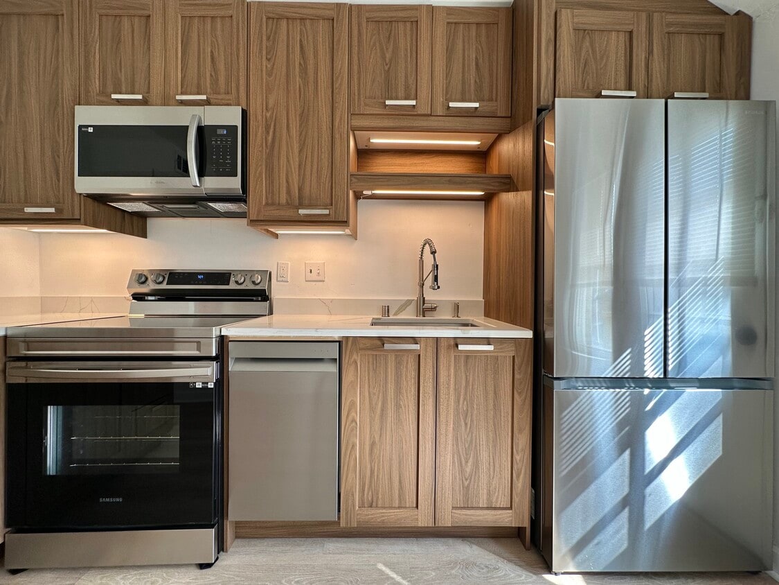 4950 N Port Washington Rd, Glendale, WI 53217 Apartments in Glendale