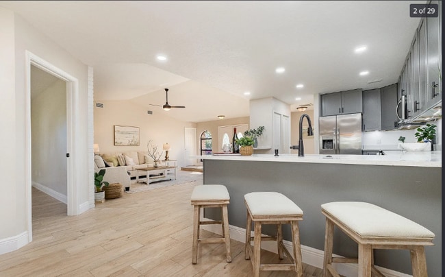 Building Photo - 1315 Armory Dr NE