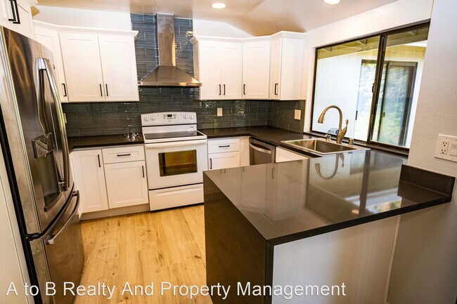 Building Photo - 4 br, 3 bath House - 6862 Villagewood Way