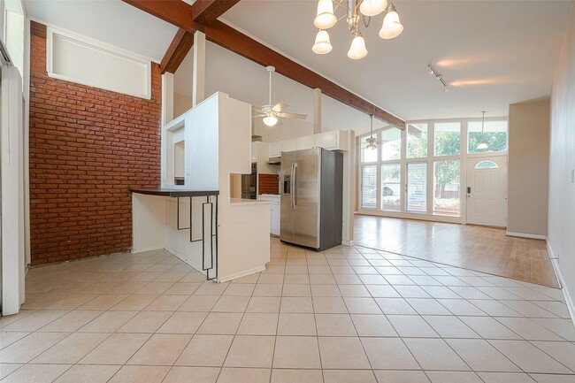 Building Photo - 5222 Nina Lee Ln