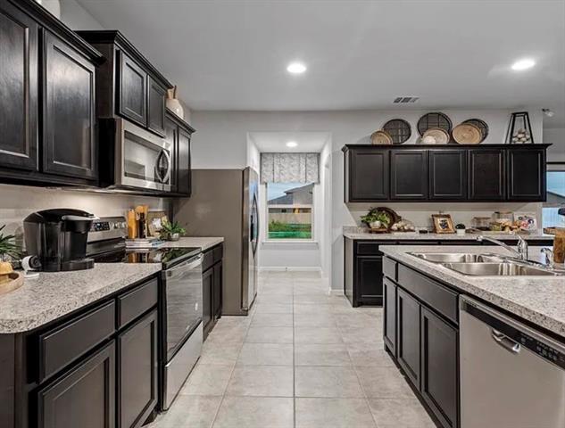 Foto del edificio - 620 W 1st St