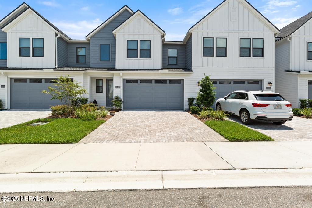 Primary Photo - 11408 Newtonian Blvd