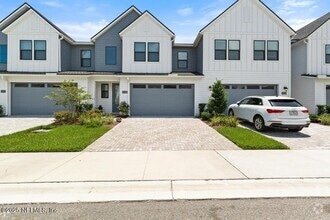 Building Photo - 11408 Newtonian Blvd