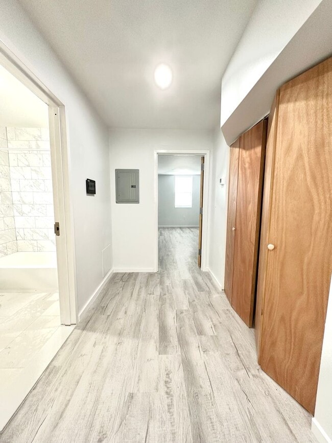 Photo - 1721 Mifflin St Apartment