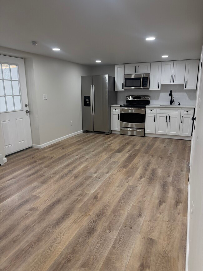 Foto del edificio - 258 Claywood Dr