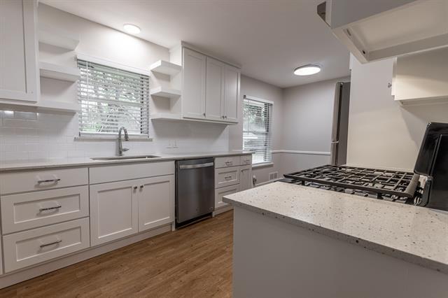Foto del edificio - 5731 Berkshire Ln
