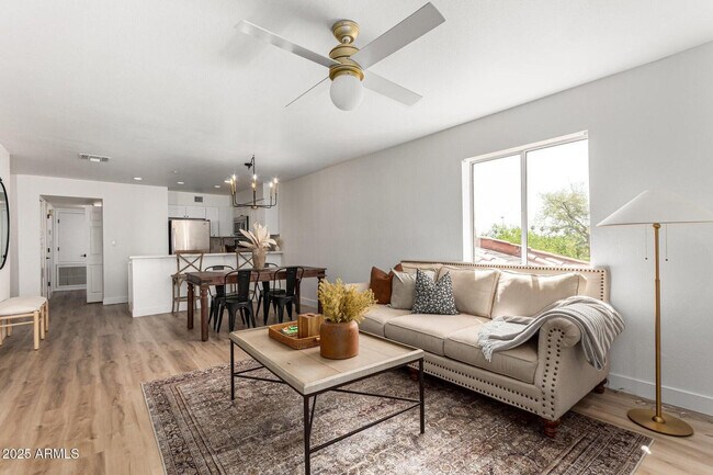 Foto del edificio - 10080 E Mountain View Rd