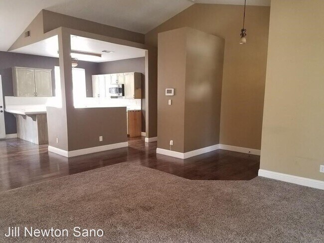 Building Photo - 4 br, 2 bath House - 444 W Herbert