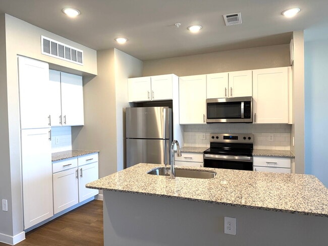 Foto del edificio - 1700 Daleside Ln