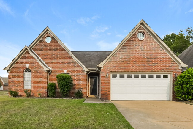Building Photo - 7076 Maple Grove Rd