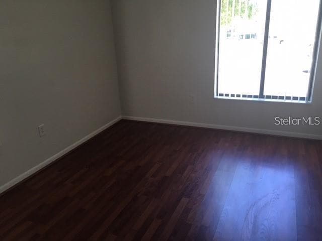 Foto del edificio - 1290 Pine Ridge Cir E