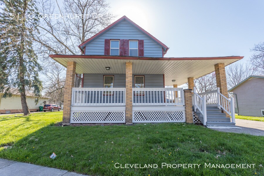 Renovated Maple Hts Home House for Rent in Maple Heights, OH