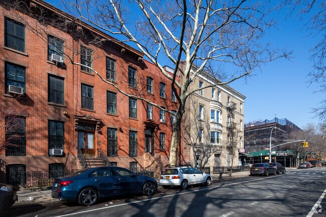 Building Photo - 280 Carlton Ave