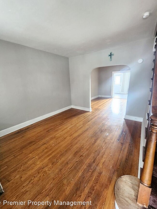 Building Photo - 3 br, 1 bath House - 2809 Washington Blvd