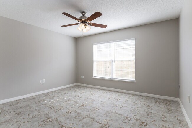 Building Photo - 2902 Elbib Dr