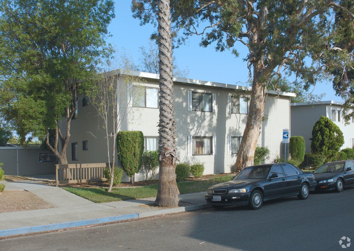 Primary Photo - 775 Sharmon Palms Lane