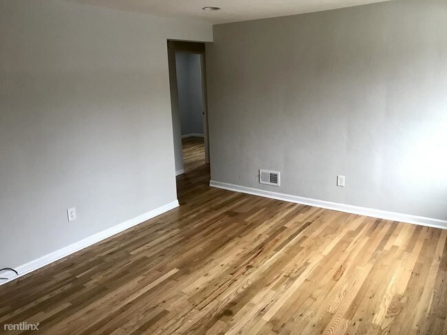 Building Photo - 3 br, 2 bath House - 1124 Carnahan Rd