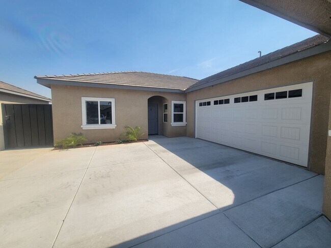 Building Photo - 8500 Grandy St.