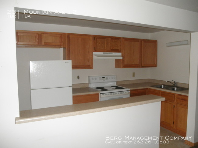 Building Photo - Crestwood Apartments