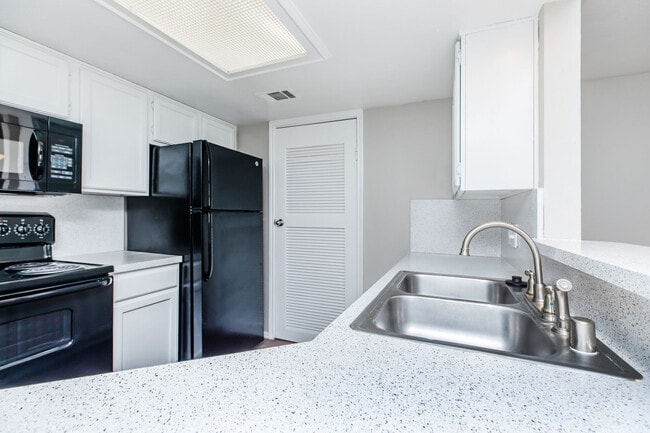 Foto del edificio - Plano Park Townhomes