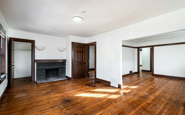 Foto del edificio - 2548 N 38th St