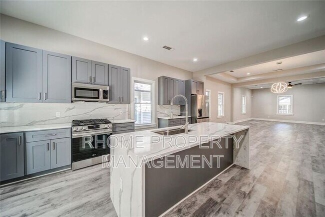 Foto del edificio - 1058 White Oak Ave SW