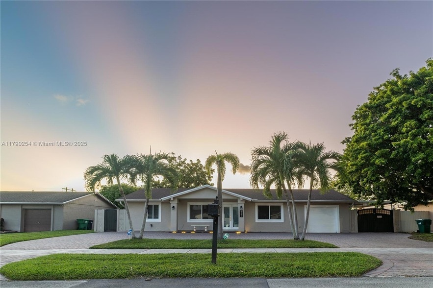 Primary Photo - 4246 SW 134th Pl
