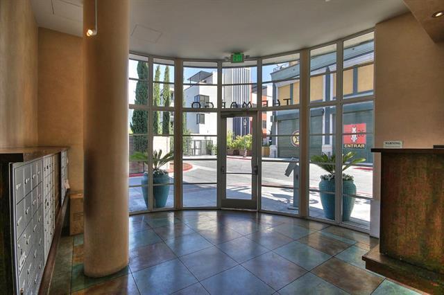 Building Photo - 334 Santana Row