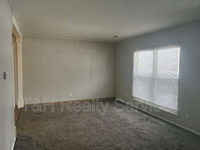 Foto del edificio - 5719 W 41st Pl