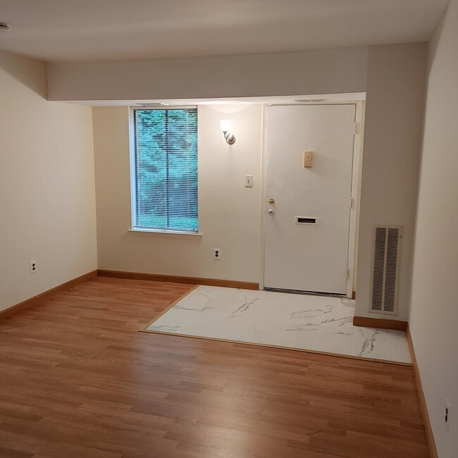 Building Photo - 23 Fargo Ct